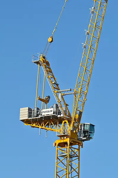 Potain MR 309 H25 Top-Slewing Cranes