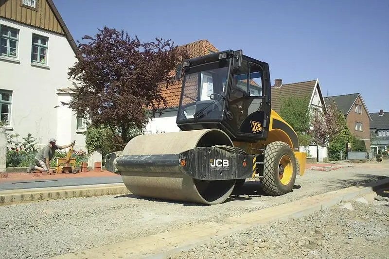 JCB VM75/166/200 vibratory soil compactor