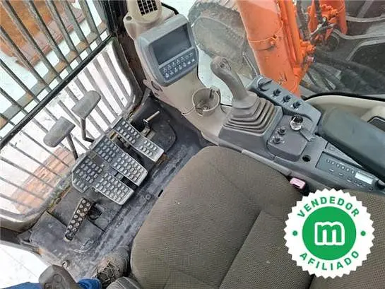 Hitachi ZX225USLC-3 excavator