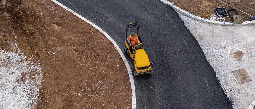 JCB CT260 vibratory tandem roller