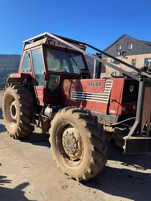 tractor Fiat 130-90