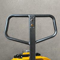 Self-supporting stacker 1000kg to 1300mm